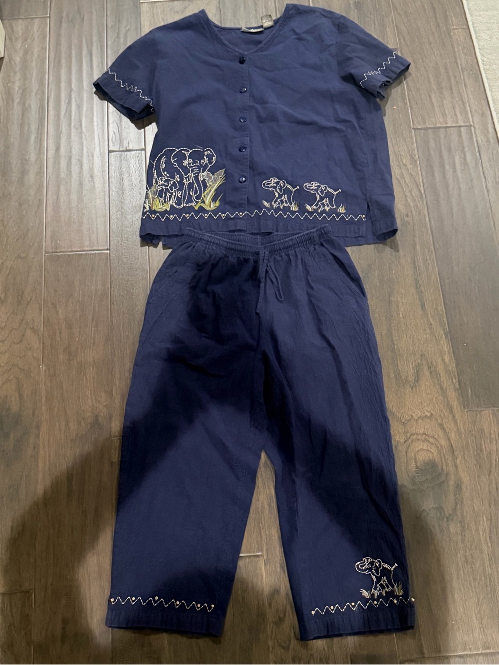 Jane Ashley Casual  Lifestyle 2-Piece Embroidered Elephant Matching Set